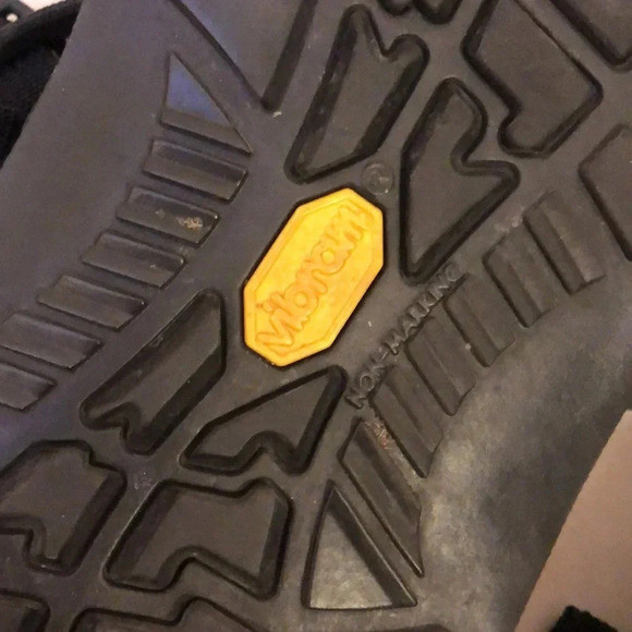 Chacos Z toe loop vibram soles, black, men’s size 10, EUC hiking camping outdoor - Picture 4 of 7